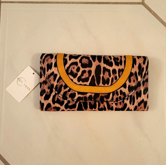Leopard Print Wallet - Picture 2 of 3